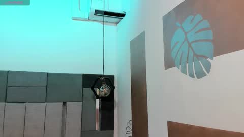 Victoria  online show from 22, 2, 2026