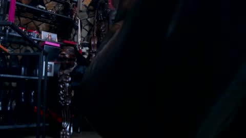 Victoria Heller online show from 25, 1, 2025