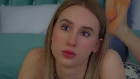 Snapshot of victoriahopson chatting on 30, 11, 2025 Victoria online show from 30, 11, 2025