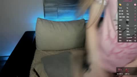 Snapshot of victoriakittty chatting on 5, 11, 2025 Victoria online show from 5, 11, 2025