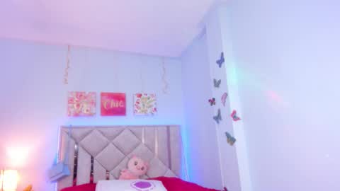 Victoria Larson - Independient Model online show from 14, 11, 2025