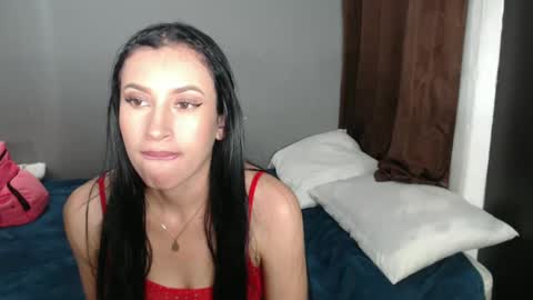 Snapshot of victorialeens chatting on 14, 12, 2024 VICTORIA online show from 14, 12, 2024