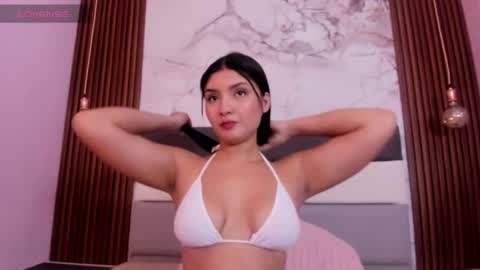 Snapshot of victoriamoreti chatting on 3, 8, 2026 Vic online show from 3, 8, 2026