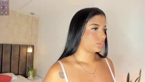 Snapshot of victoriaregia1 chatting on 3, 1, 2025 Maria Victoria online show from 3, 1, 2025