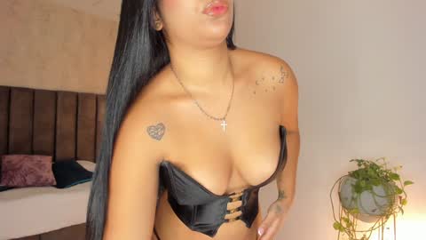 Snapshot of victoriaregia1 chatting on 18, 1, 2025 Maria Victoria online show from 18, 1, 2025