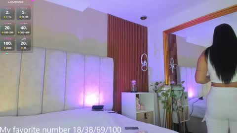 Snapshot of victoriaregia1 chatting on 14, 9, 2025 Maria Victoria online show from 14, 9, 2025