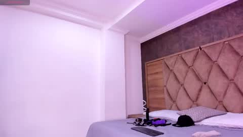 Snapshot of victoriasanz_ chatting on 2, 11, 2025 victoriasanz_ online show from 2, 11, 2025