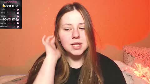 Snapshot of victoriassecrets_ chatting on 17, 2, 2025 victoriassecrets_ online show from 17, 2, 2025