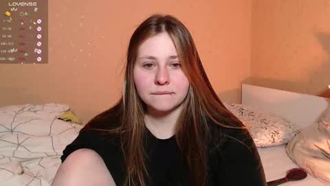 Snapshot of victoriassecrets_ chatting on 26, 2, 2025 victoriassecrets_ online show from 26, 2, 2025