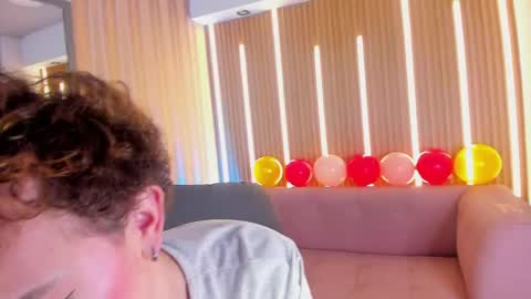 Snapshot of victoriastrom_ chatting on 4, 5, 2026 victoriastrom online show from 4, 5, 2026