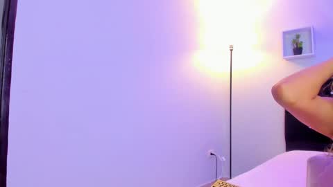 victoriia_rose_ online show from 15, 4, 2026