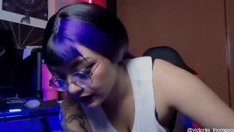 victoriia_thompson online show from 4, 7, 2026