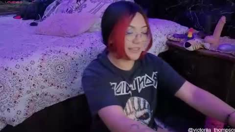 victoriia_thompson online show from 16, 7, 2026