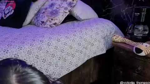 victoriia_thompson online show from 17, 7, 2026