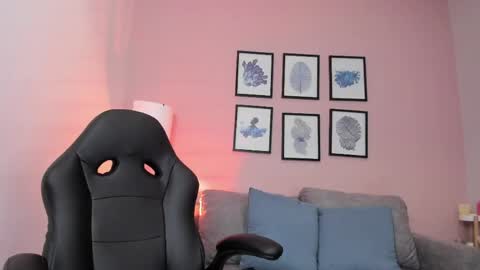 Victoria Vixen online show from 1, 4, 2026