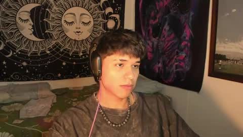 Victorino Jhonson online show from 10, 1, 2025