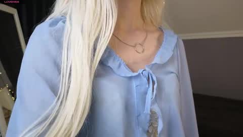 Snapshot of vienna_gones chatting on 1, 4, 2026 Eva online show from 1, 4, 2026