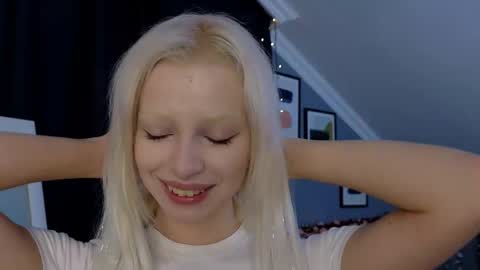 Snapshot of vienna_gones chatting on 1, 5, 2026 Eva online show from 1, 5, 2026