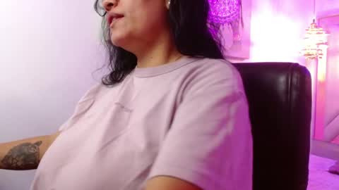 Snapshot of viiolleta chatting on 4, 5, 2026 viioleta online show from 4, 5, 2026