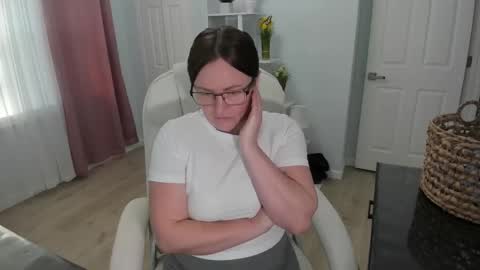 Ukrainian-woman online show from 1, 3, 2025