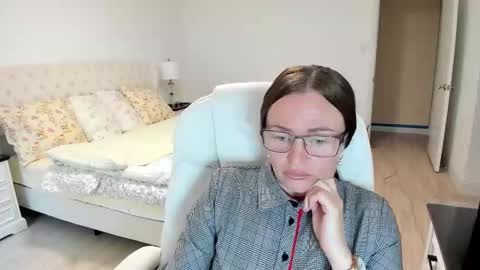 Ukrainian-woman online show from 13, 9, 2025