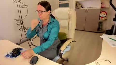 Ukrainian-woman online show from 19, 11, 2025