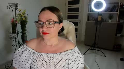 Ukrainian-woman online show from 7, 1, 2026