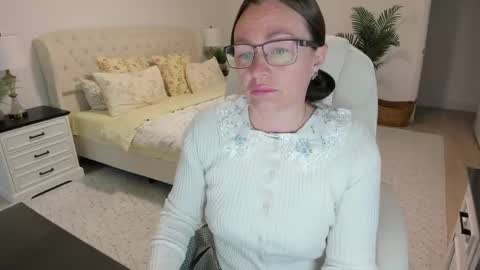 Snapshot of vika7333 chatting on 14, 5, 2026 Ukrainian-woman online show from 14, 5, 2026