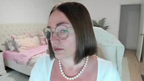 Ukrainian-woman online show from 26, 7, 2026