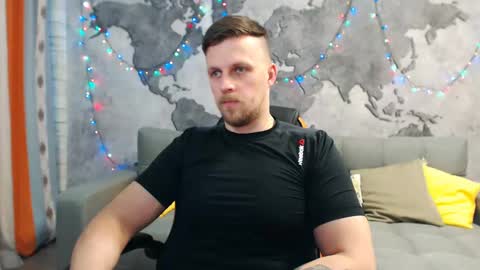 Snapshot of vikingchrisss chatting on 5, 1, 2025 vikingchrisss online show from 5, 1, 2025