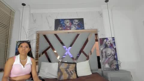 vikiTomson online show from 22, 12, 2024