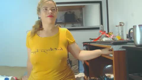 VIKKKTORIAAA online show from 16, 2, 2025