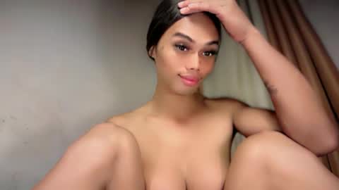 Snapshot of vikkylustfull chatting on 25, 6, 2026 vikkylustfull online show from 25, 6, 2026