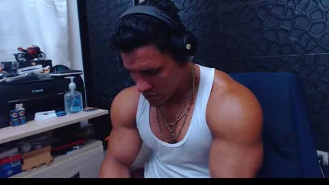 Viktor Herrera online show from 25, 1, 2025