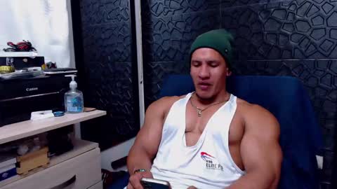 Viktor Herrera online show from 12, 2, 2025