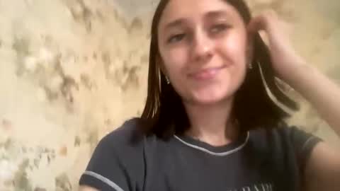 Snapshot of viktoria9898 chatting on 20, 11, 2025 Sweett online show from 20, 11, 2025