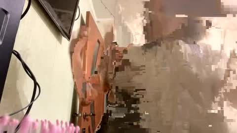 Snapshot of viktoria9898 chatting on 17, 12, 2025 Sweett online show from 17, 12, 2025