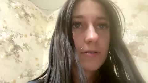 Snapshot of viktoria9898 chatting on 13, 2, 2026 Sweett online show from 13, 2, 2026