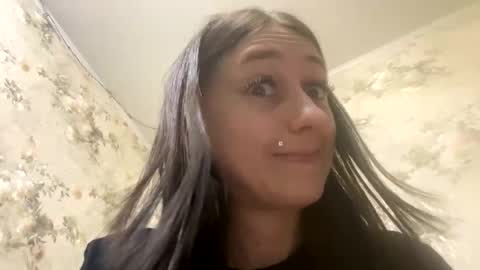 Snapshot of viktoria9898 chatting on 27, 2, 2026 Sweett online show from 27, 2, 2026