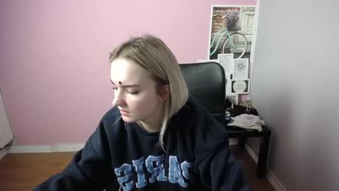 viktoria_lovely online show from 2, 1, 2025