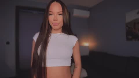 Snapshot of viktoria_www chatting on 7, 5, 2026 Viktoria www online show from 7, 5, 2026