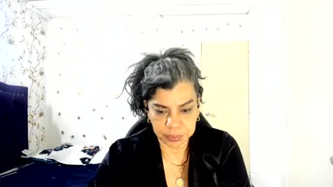 Snapshot of vikyadams chatting on 25, 6, 2026 VIKY ADAMS online show from 25, 6, 2026