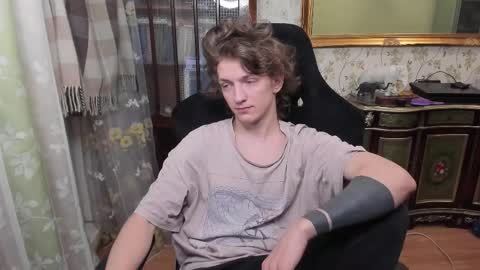 Snapshot of vince__dice chatting on 18, 2, 2026 Dimoooooon online show from 18, 2, 2026