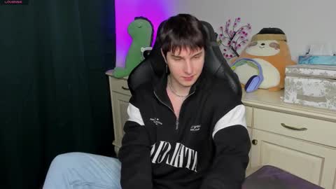 Vincent Strong online show from 8, 2, 2026