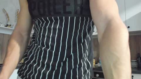 Snapshot of vincent_o chatting on 25, 12, 2024 Vincent. uncut 18cm online show from 25, 12, 2024