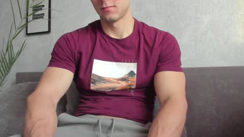 Snapshot of vincent_o chatting on 1, 1, 2025 Vincent. uncut 18cm online show from 1, 1, 2025