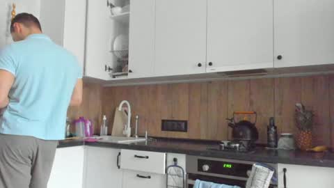 Snapshot of vincent_o chatting on 29, 1, 2025 Vincent. uncut 18cm online show from 29, 1, 2025