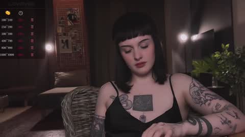 Snapshot of vinylstore chatting on 14, 12, 2024 Diva Silvia online show from 14, 12, 2024