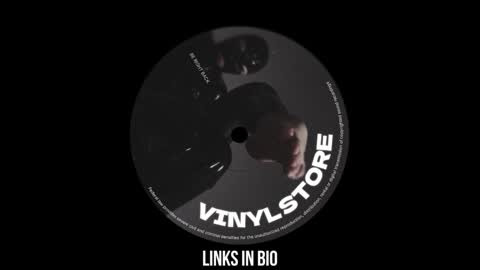 Snapshot of vinylstore chatting on 6, 1, 2025 Diva Silvia online show from 6, 1, 2025