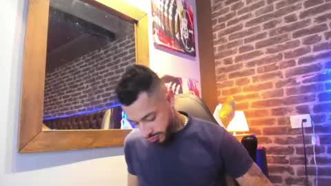 Snapshot of vinzenzrizzo chatting on 5, 10, 2025 ---Vinzen--- online show from 5, 10, 2025